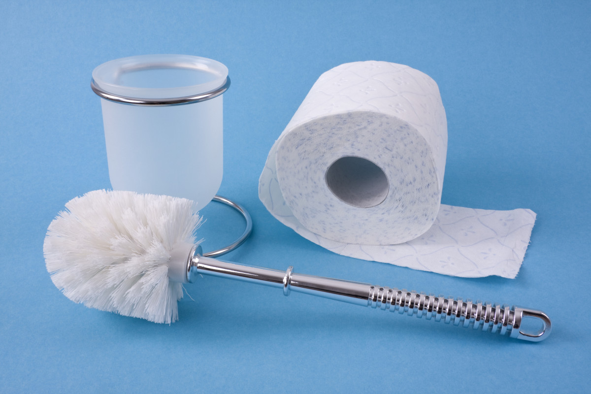 Wenko Verkaufsgeschäft 10 Wenko Verkaufsgeschäft -Wenko Verkaufsgeschäft cleaning a toilet brush